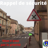 Rappel Priorité à Droite Place de La République